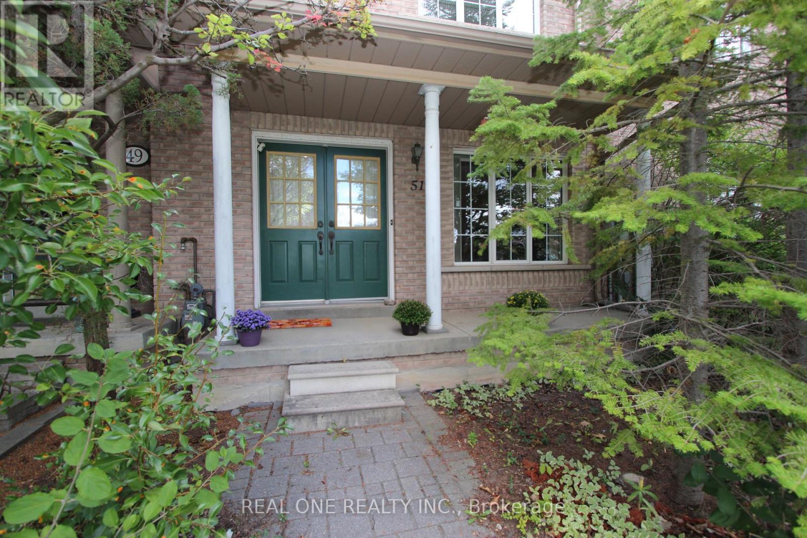 51 Forest Run Blvd, Vaughan, ON L4K 5J7