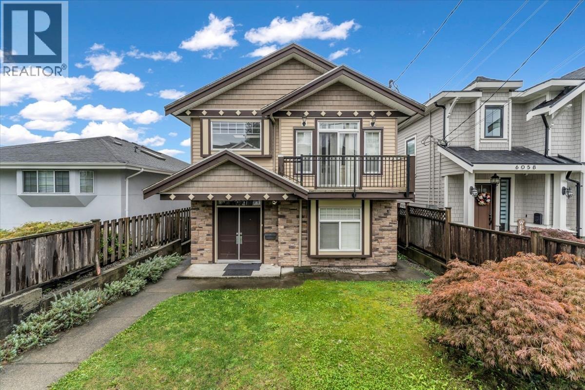 6080 Mckee St, Burnaby, BC V5J 2V5