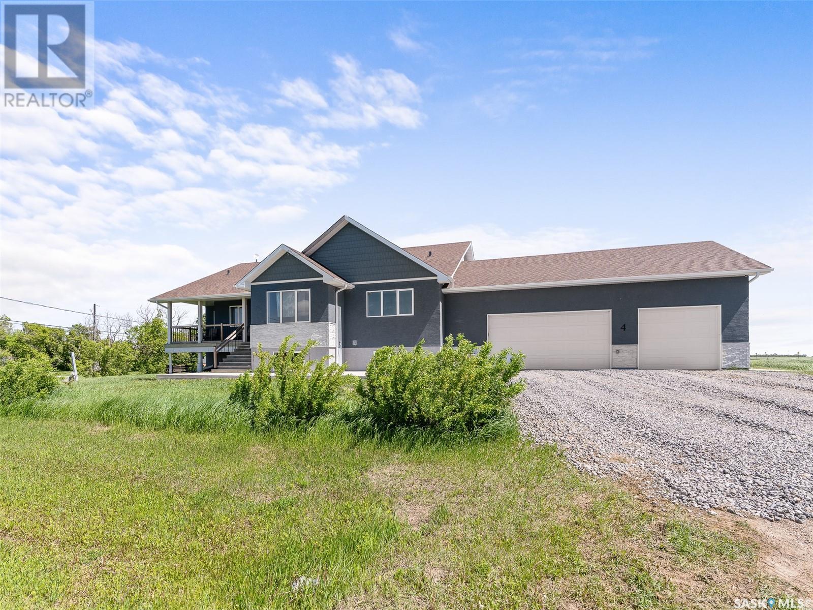 1 Brownlee St, Tuxford, SK S0H 4C0