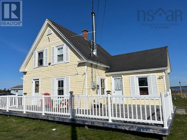 2108 Highway 330, Clark's Harbour, NS B0W 1P0