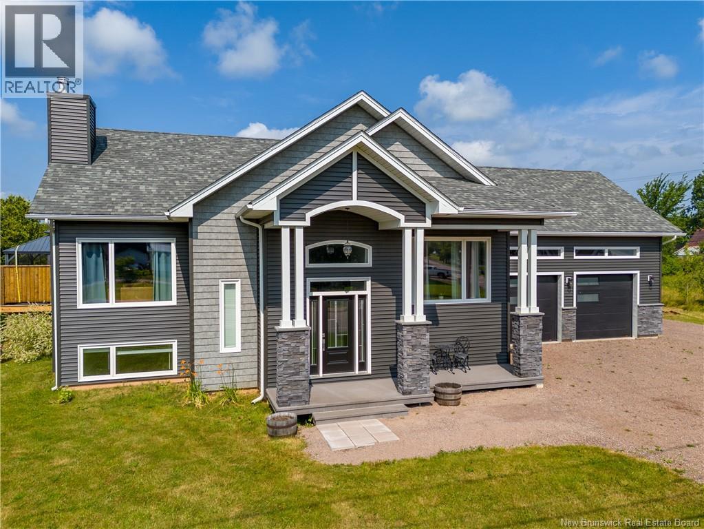 7 W Main St, Port Elgin, NB E4M 1L6