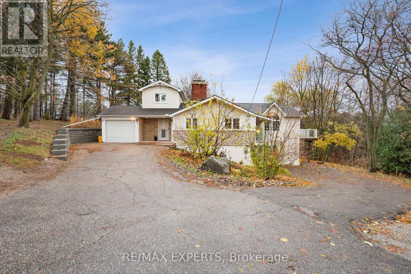 15133 Dufferin St, King King City, ON L7B 1A7
