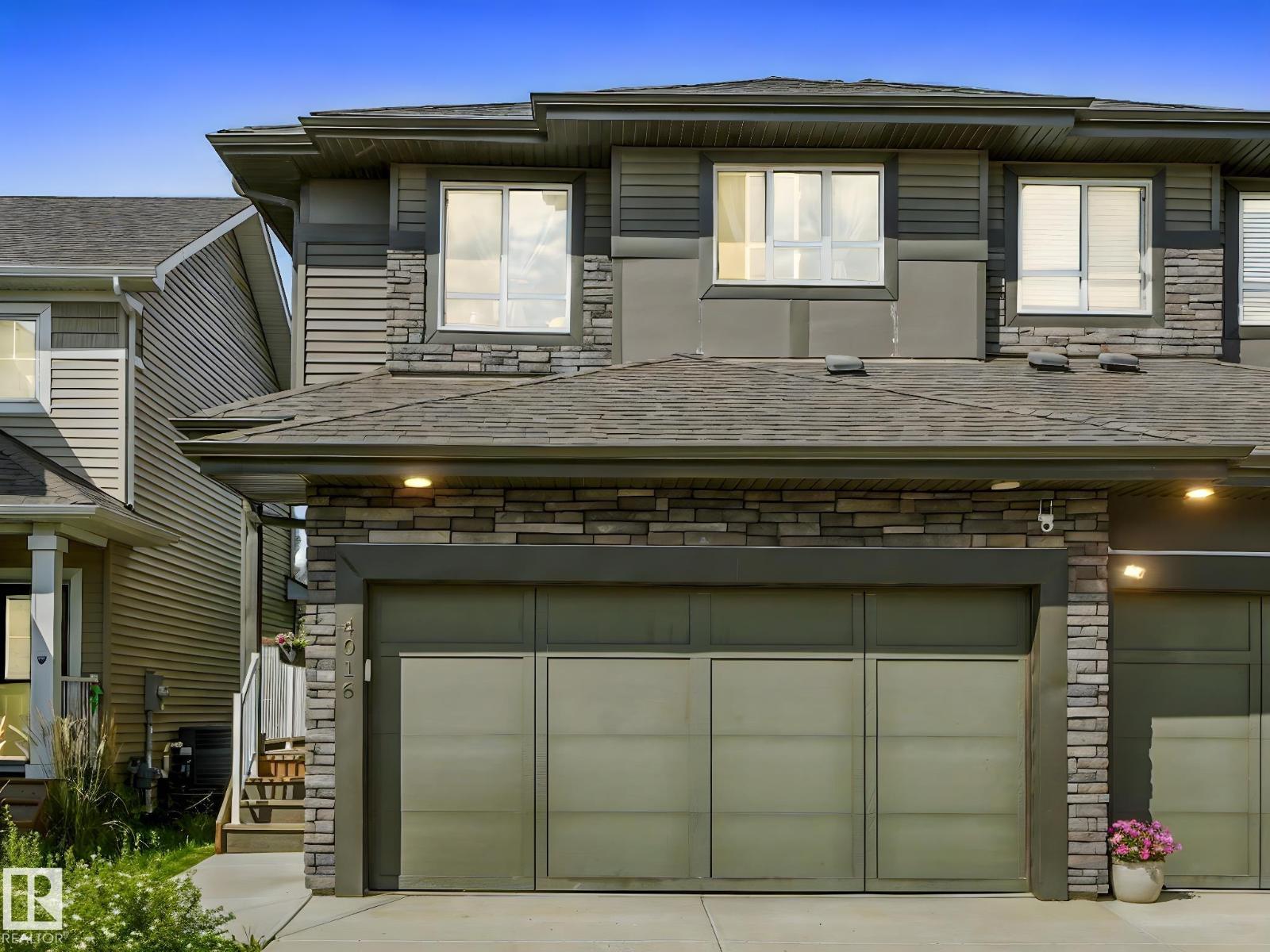 4016 Kinsella Way SW, Edmonton, AB T6W 4J5