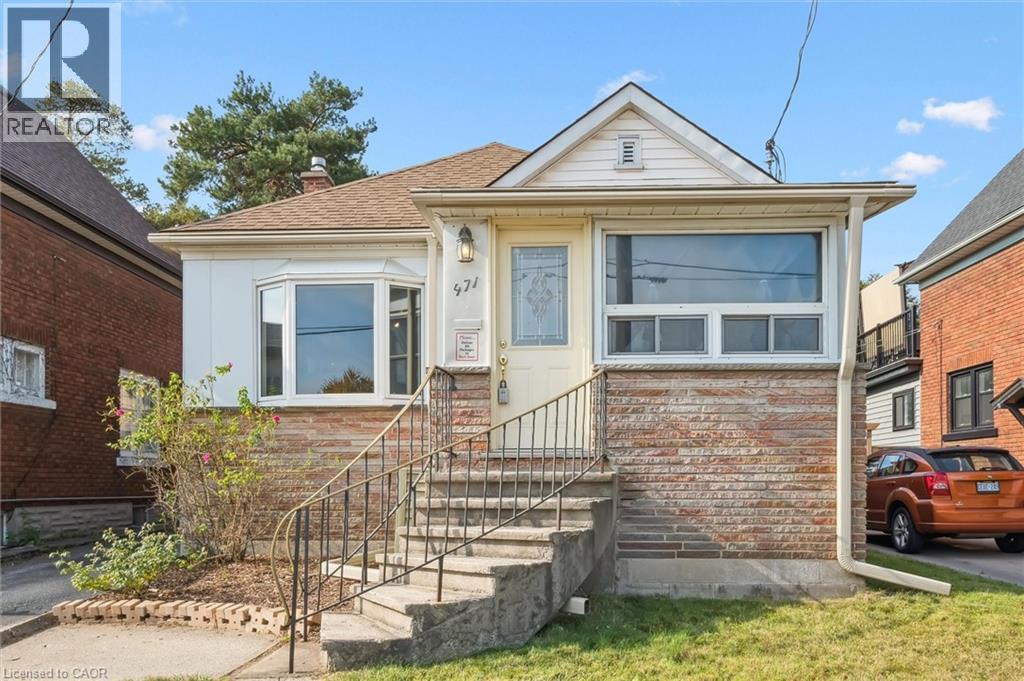 471 Nyberg St, Kitchener, ON N2G 2Z2
