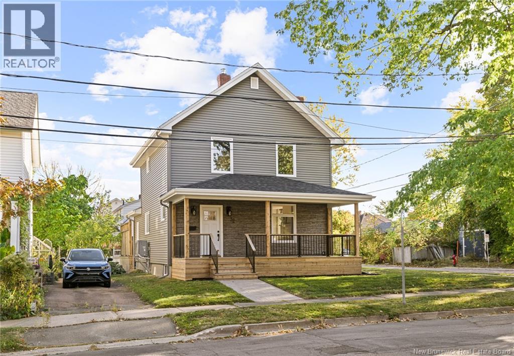 32 Garden Hill Ave, Moncton, NB E1C 3E4