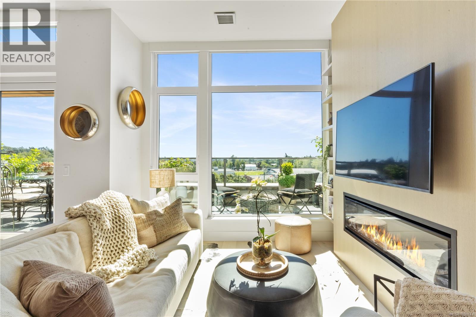 1216 Carlisle Ave Unit 503 Ave, Esquimalt, BC V9A 0H5