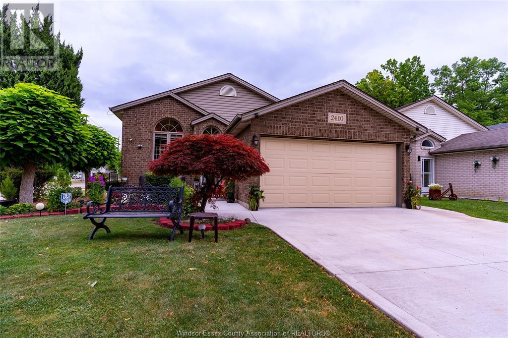 2410 St Clair, Windsor, ON N9E 4T6