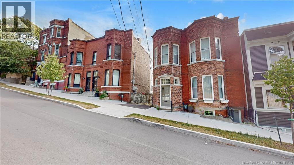 154 Sydney St, Saint John, NB E2L 2M3