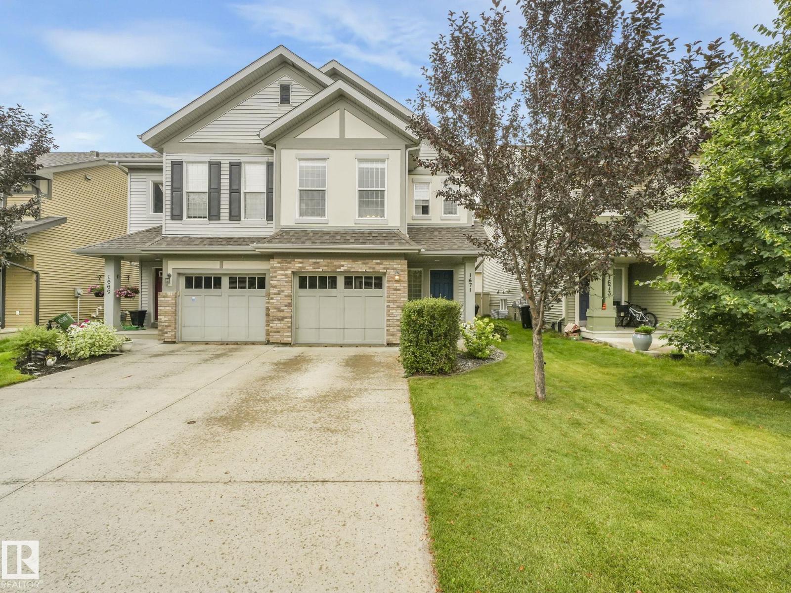 1671 Chapman Way SW, Edmonton, AB T6W 0Y5