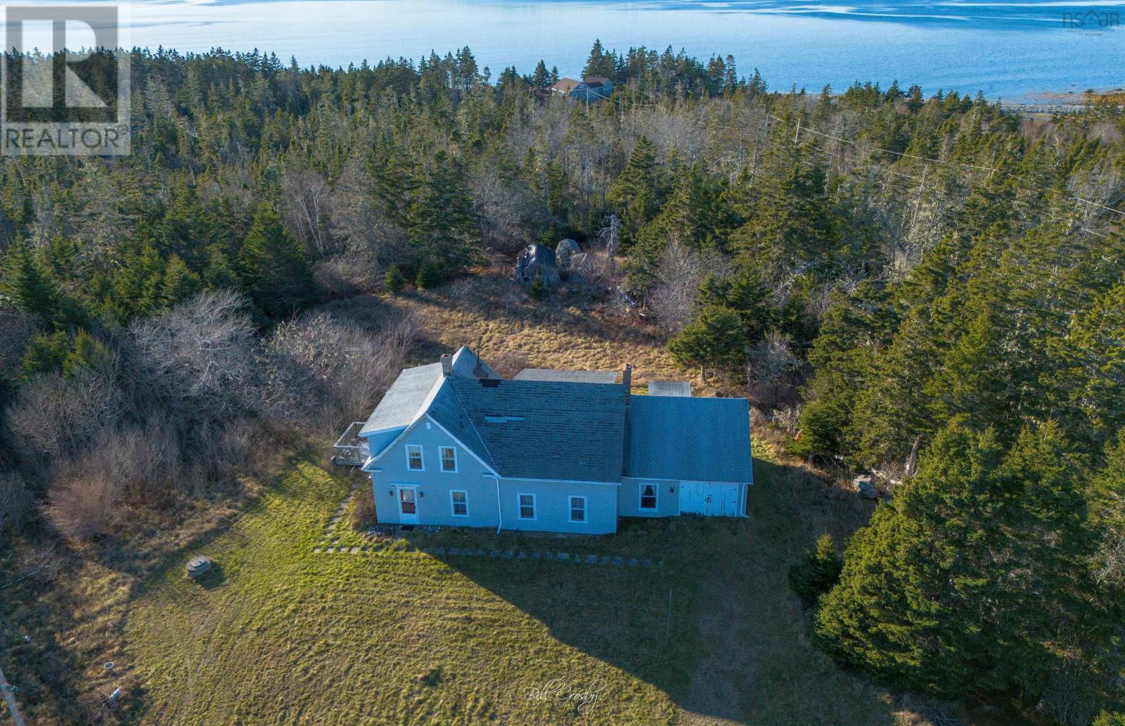 647 E Green Harbour Rd, Lockeport, NS B0T 1L0