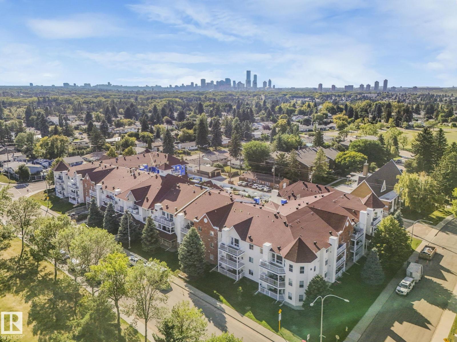 6220 Fulton Road Northwest #303, Edmonton, AB T6A 3T4