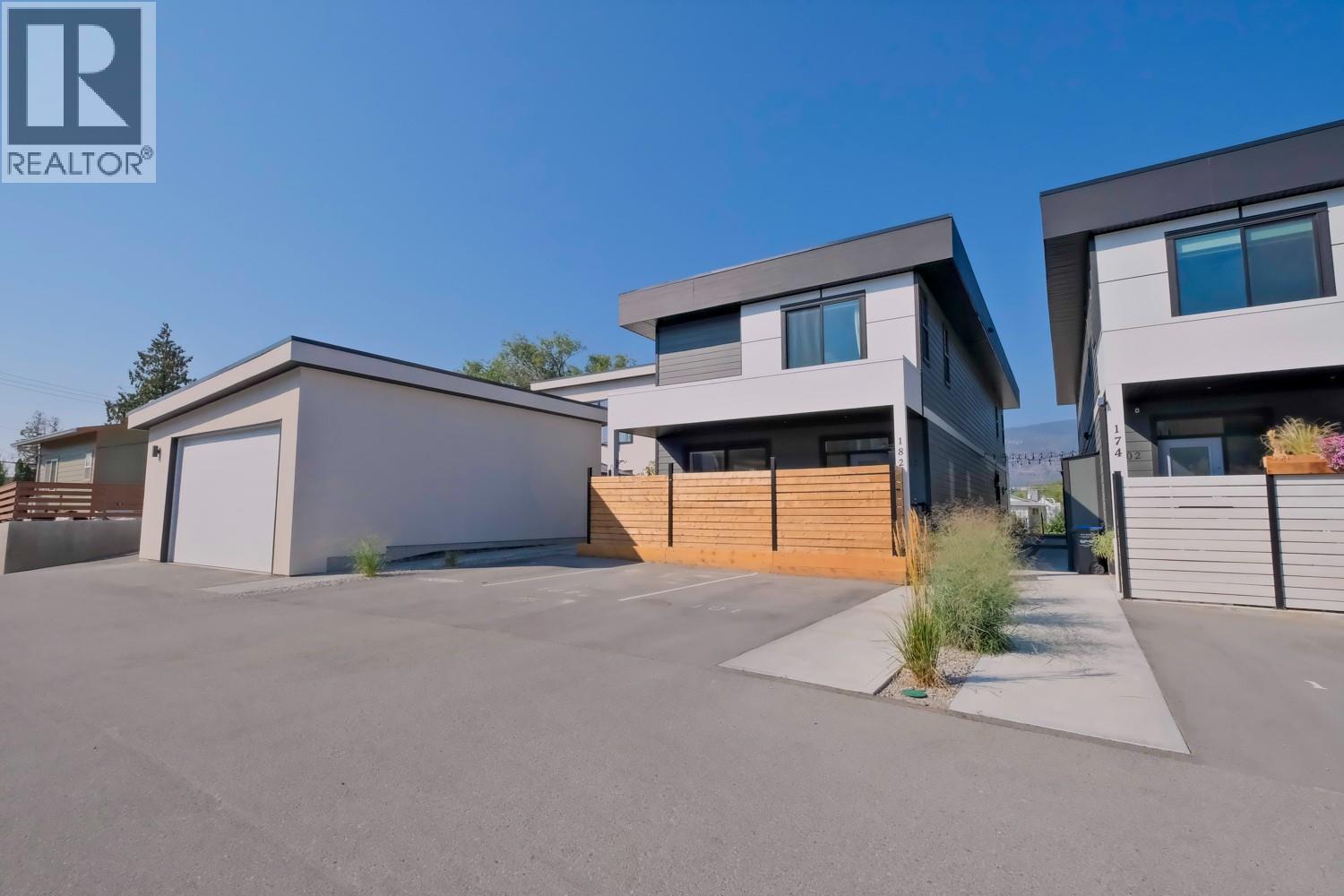 182 Van Horne Street Unit 102, Penticton, BC V2A 4K2