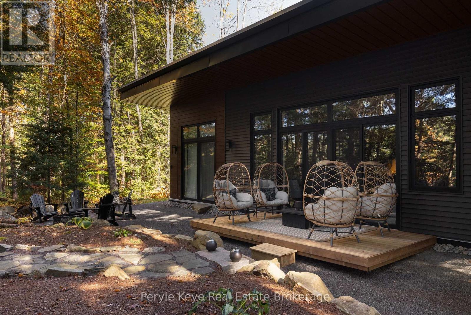 1-1387 Oxbow Lake Rd, Lake of Bays, ON P1H 2J6