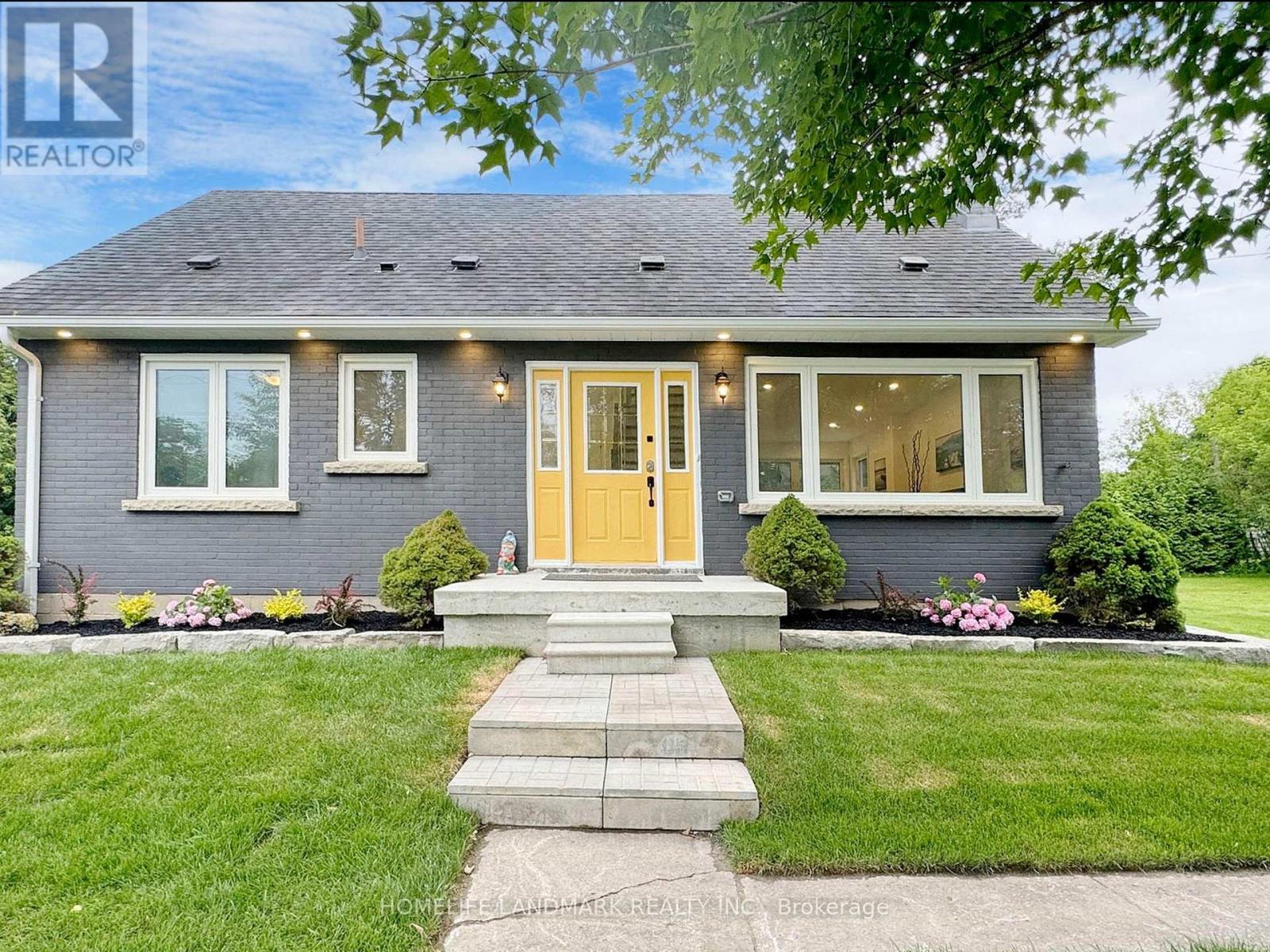 1661 Mount Albert Rd S, East Gwillimbury, ON L0G 1V0