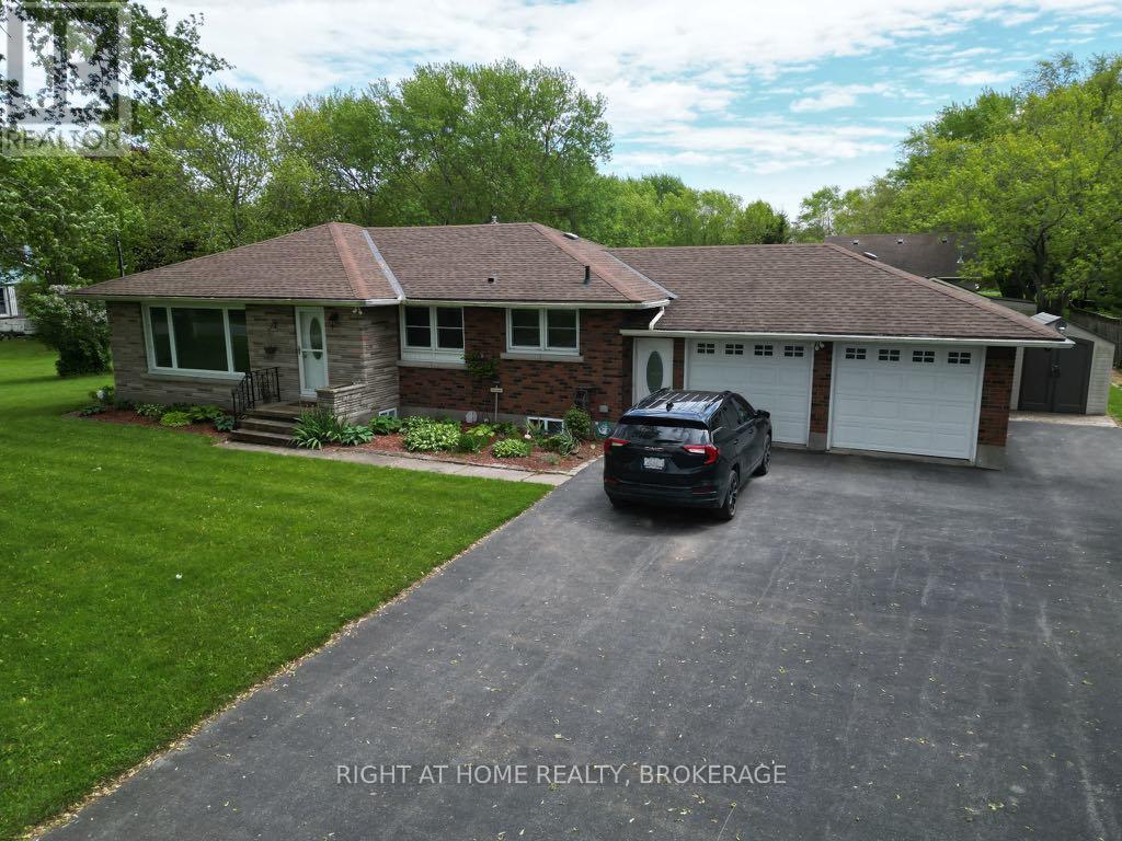 11191 Lakeshore Rd, Wainfleet, ON L3K 5V4