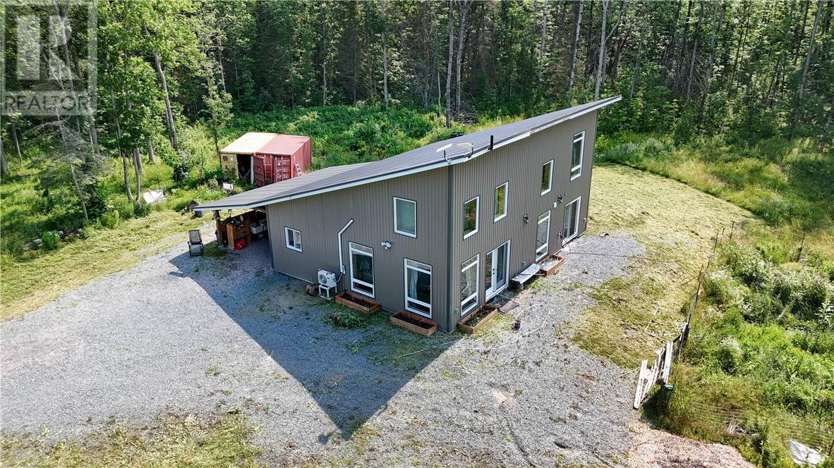449 Lake Rd #c, St.-Charles, ON P0M 2W0