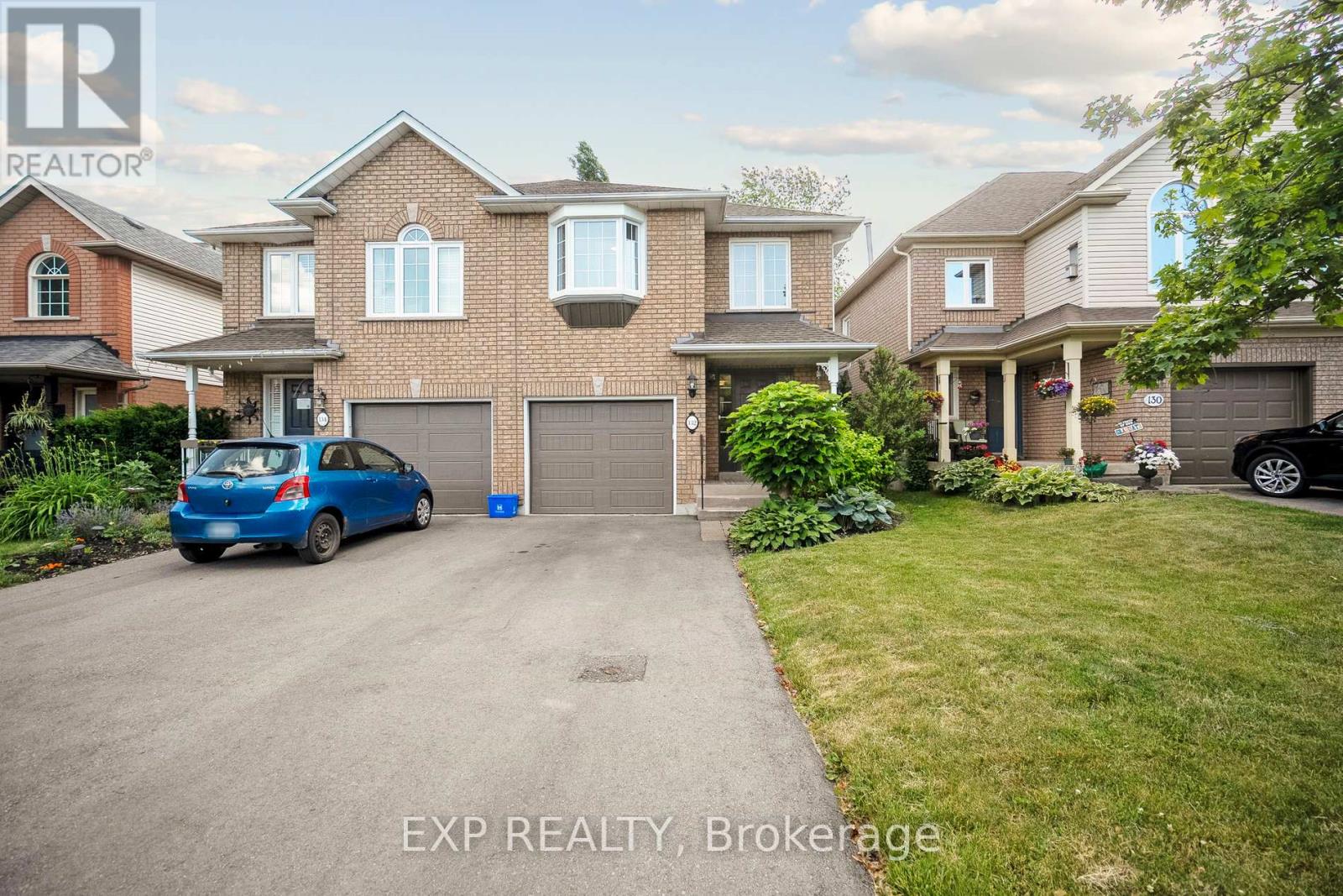 132 Harnesworth Cres, Hamilton Waterdown, ON L0R 2H6