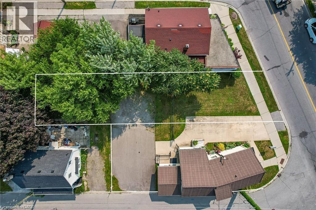 147 Welland Ave, St. Catharines, ON L2R 2N7