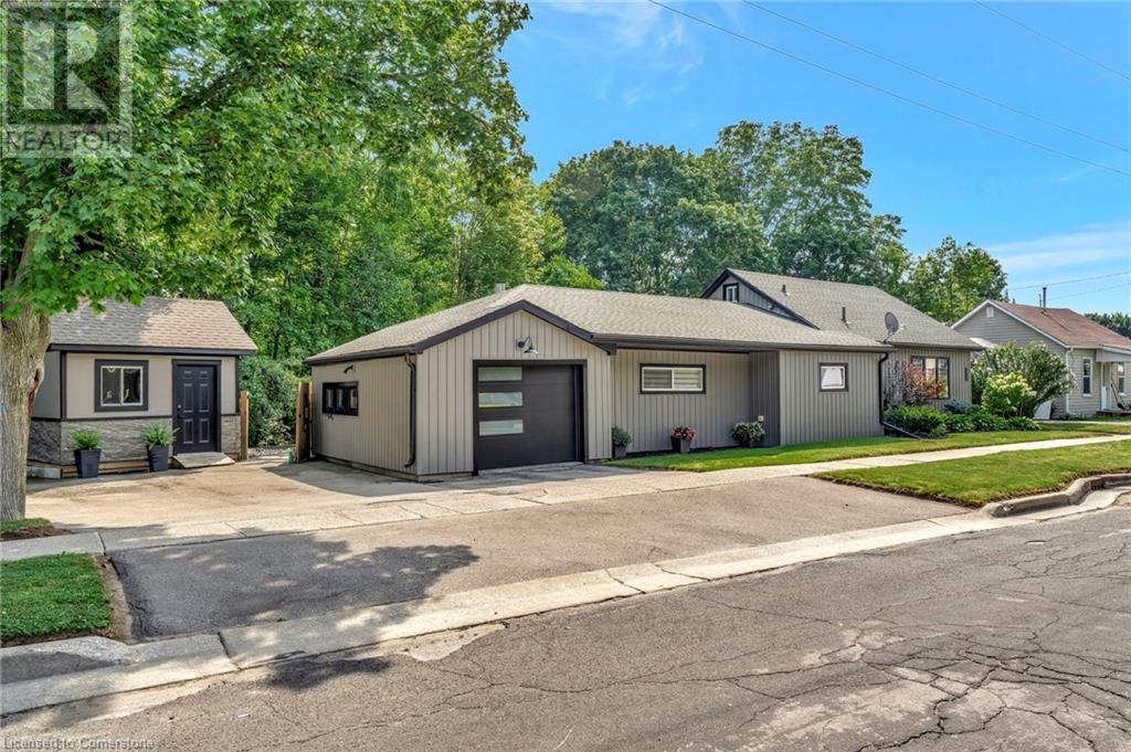275 N Talbot St, Simcoe, ON N3Y 3X2