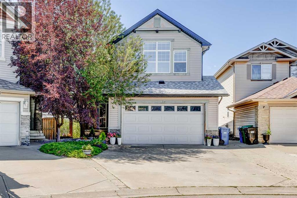 129 Pantego Bay NW, Calgary, AB T3K 0B7