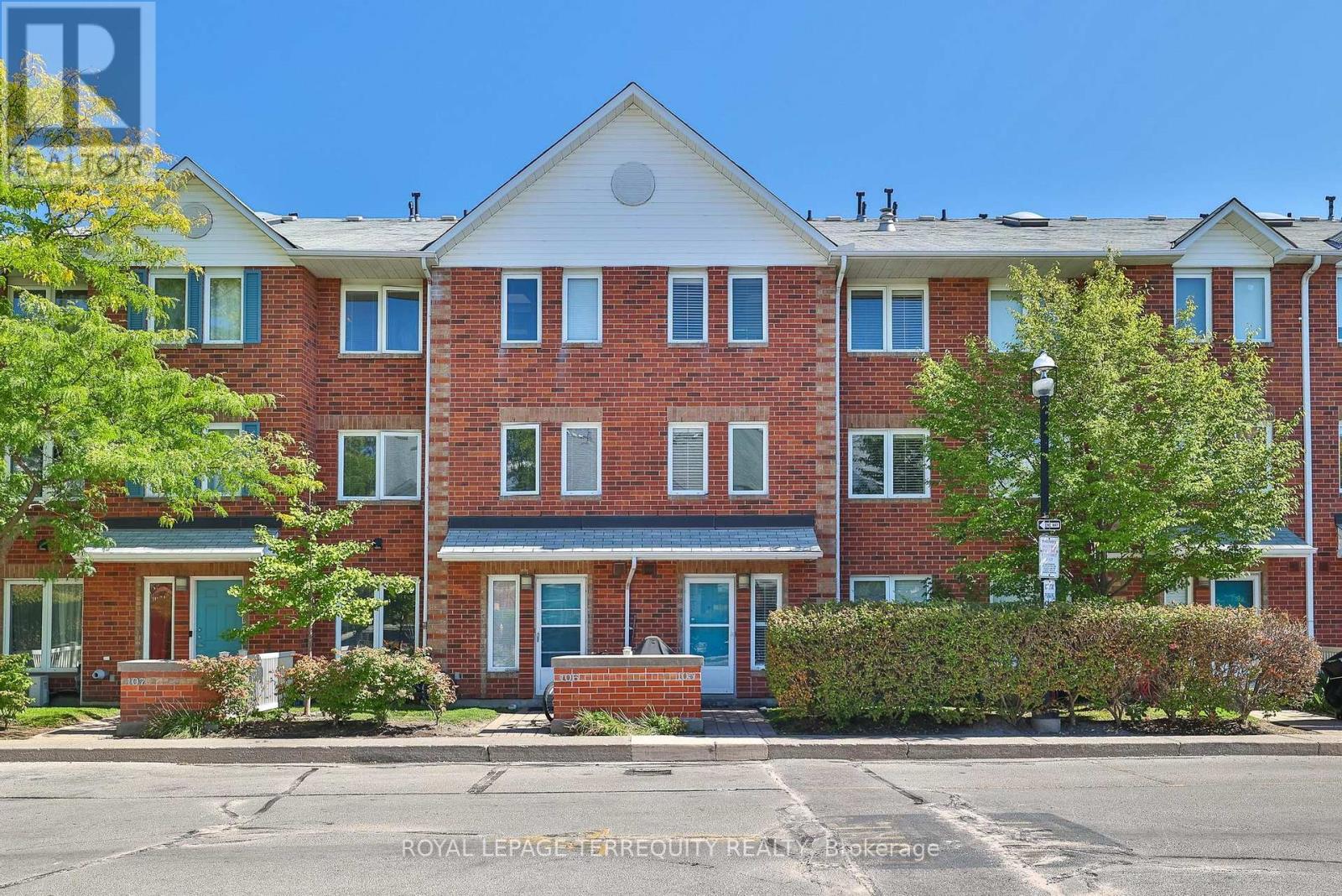 105 900 Steeles Ave W, Vaughan, ON L4J 8C2