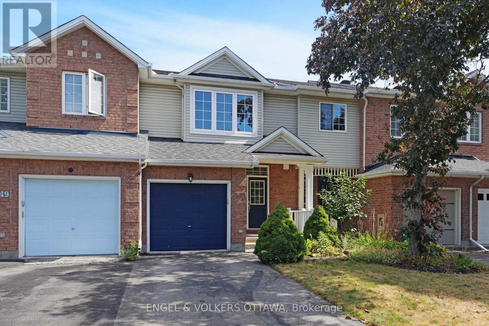 551 Wild Shore Cres, Ottawa, ON K1V 1S9