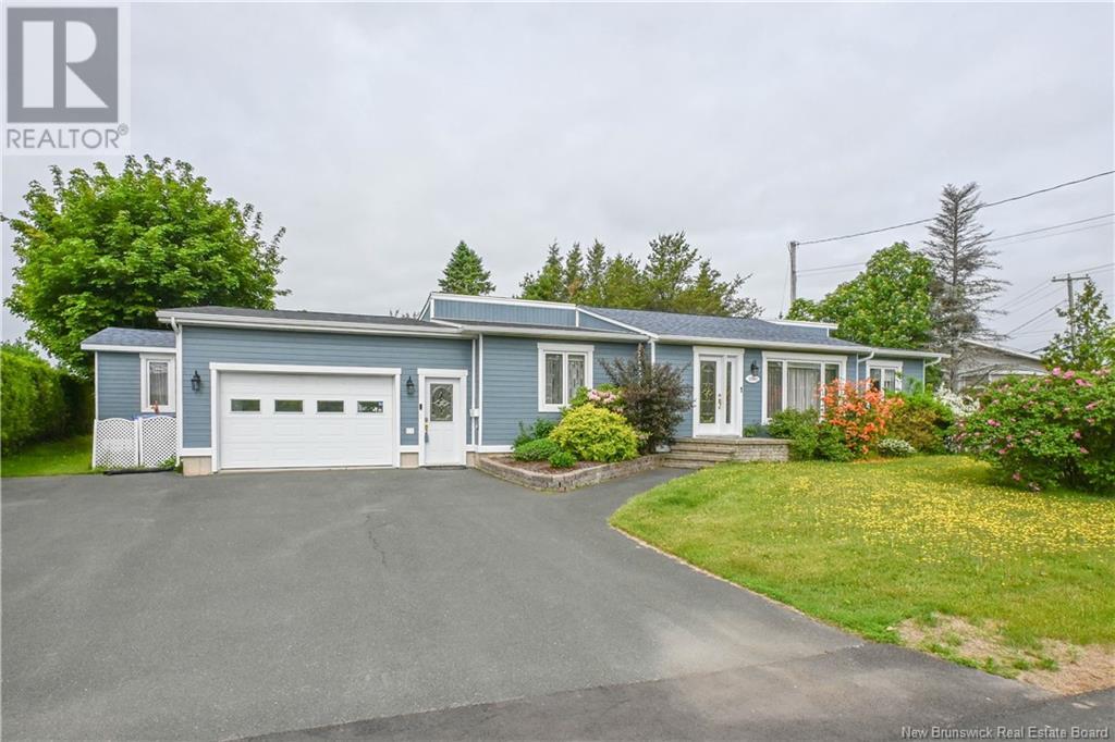 3351 Rue Centenaire St, Tracadie-Sheila, NB E1X 1A6