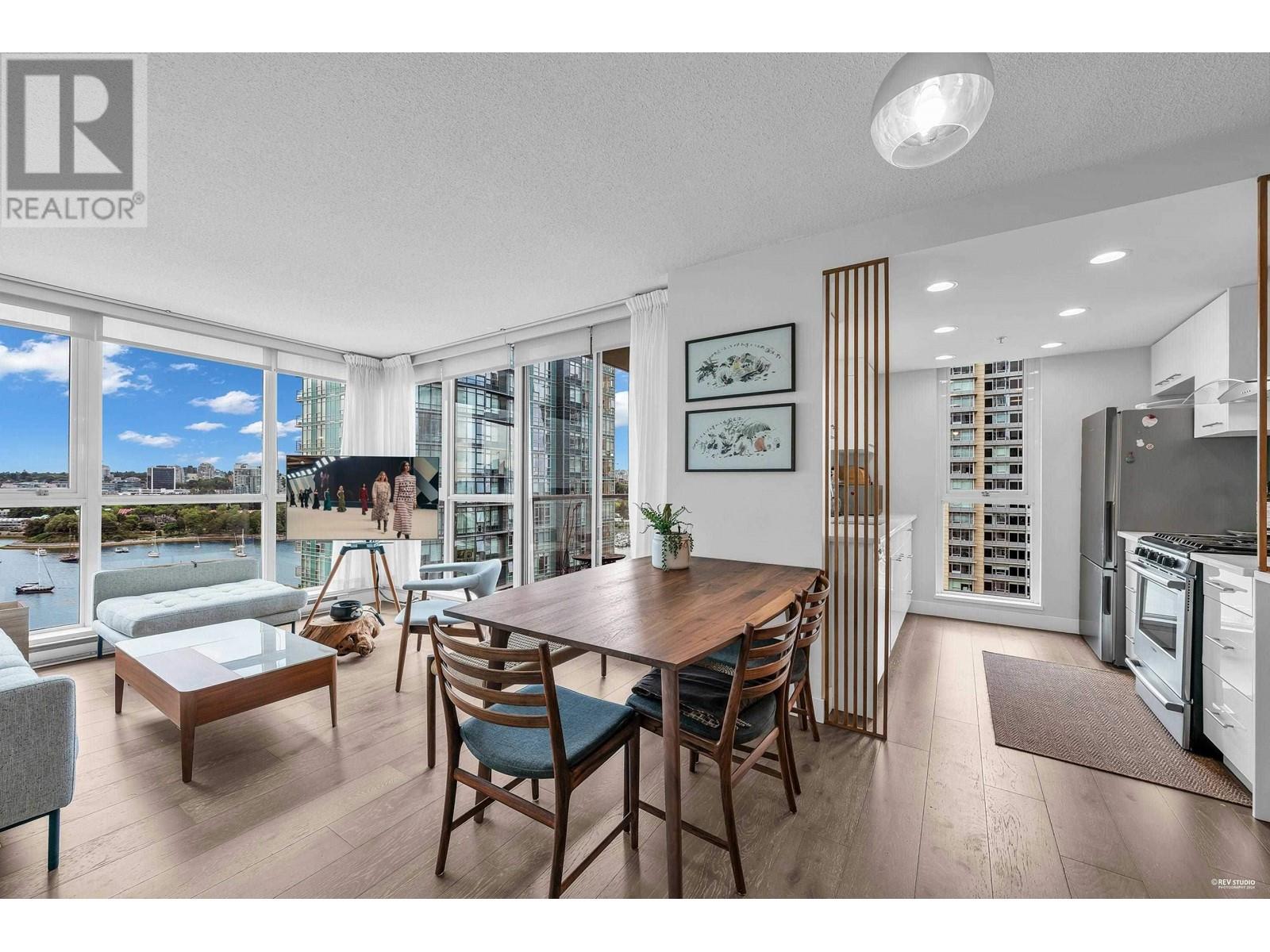 1408 Strathmore Mews Unit 1802, Vancouver, BC V6Z 3A9