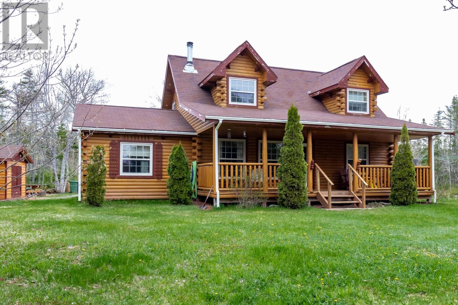 71 Riverview Dr, Souris, PE C0A 2B0