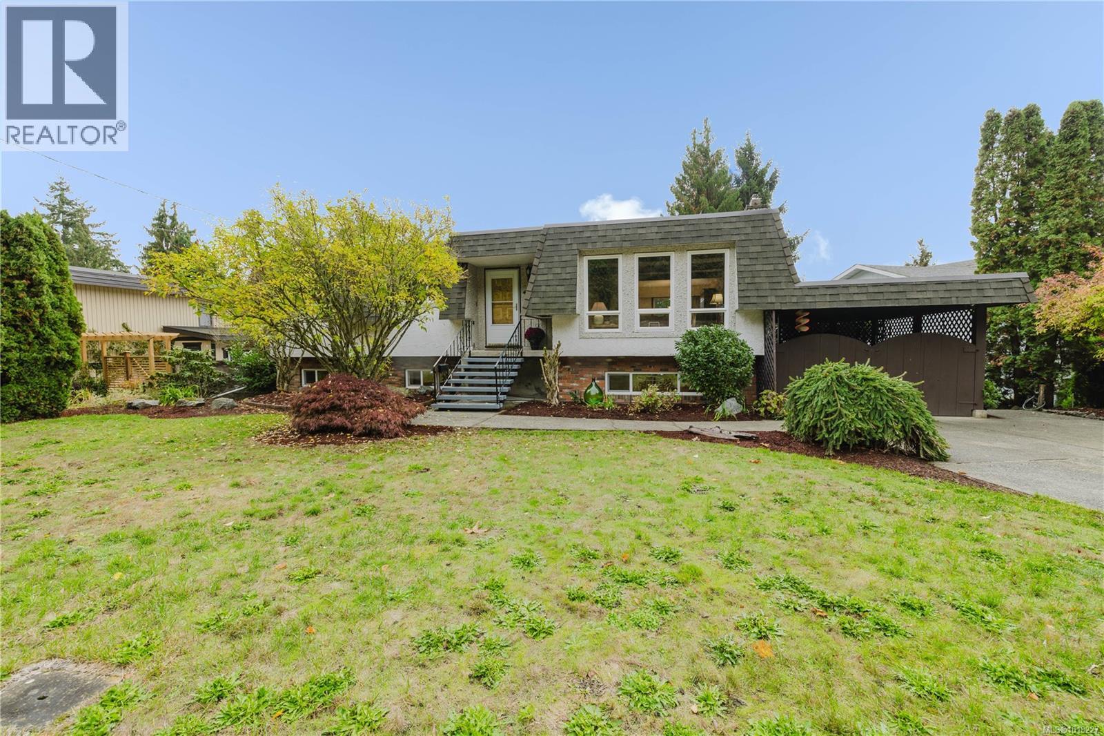 4353 Cedar Hill Rd, Saanich, BC V8N 5L8
