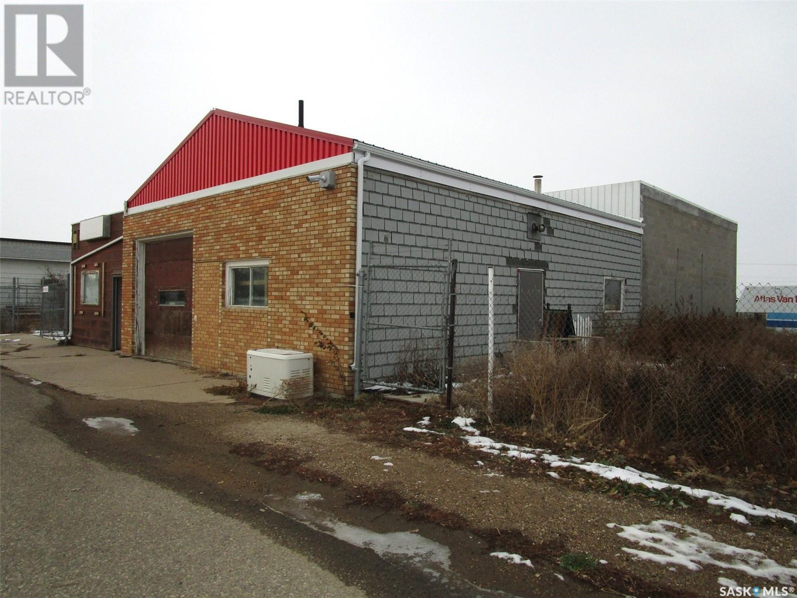 6 Th Ave W 111, Gravelbourg, SK S0H 1X0 MLS SK951827 Houseful