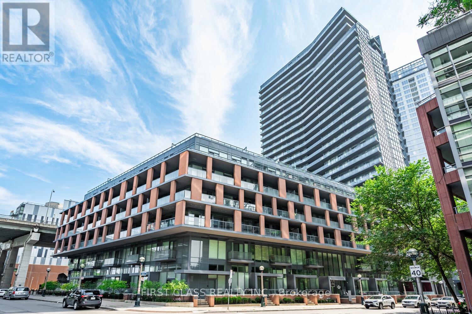 2308 20 Bruyeres Mews, Toronto, ON M5V 0G8