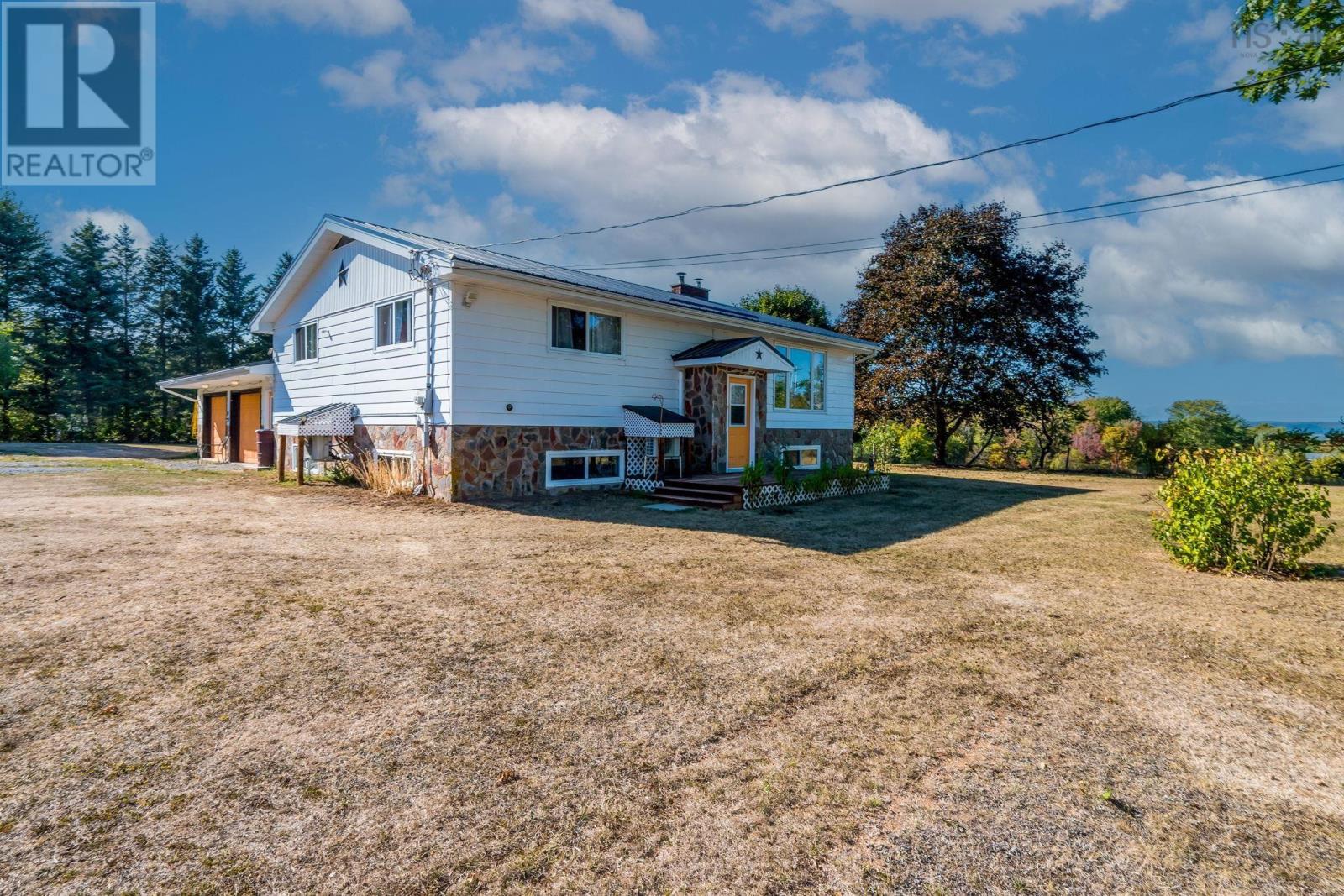 387 Lawrence Rd, Berwick, NS B0P 1E0