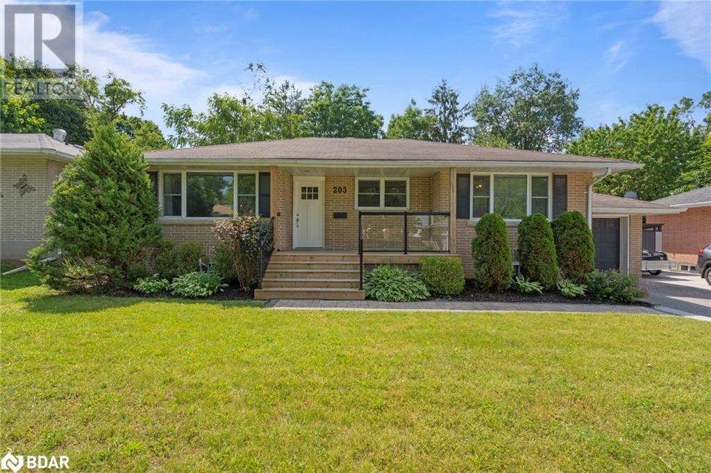 205 Wellington St E, Barrie, ON L4M 2C9