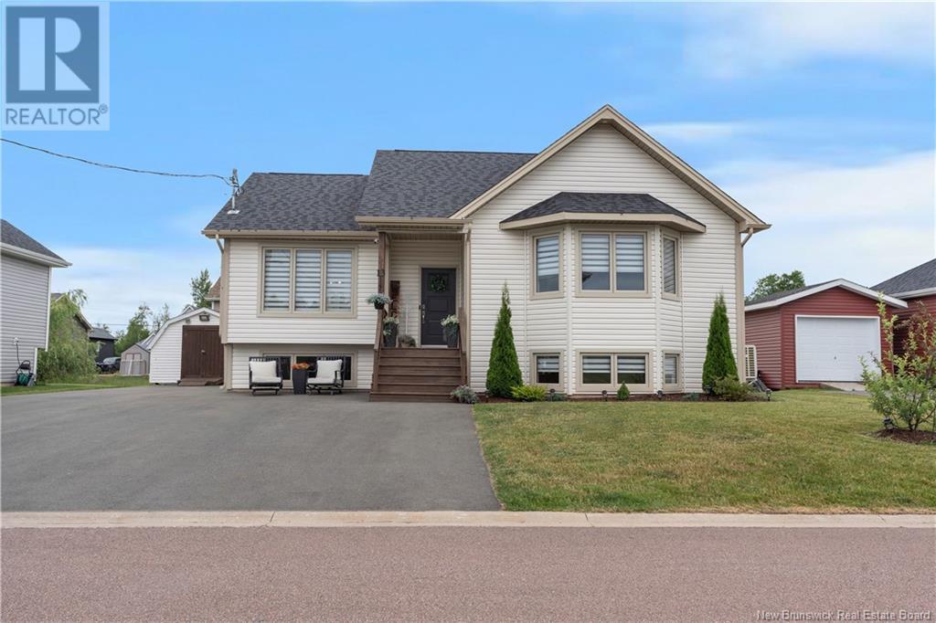 13 Irne St, Shediac, NB E4P 0S4