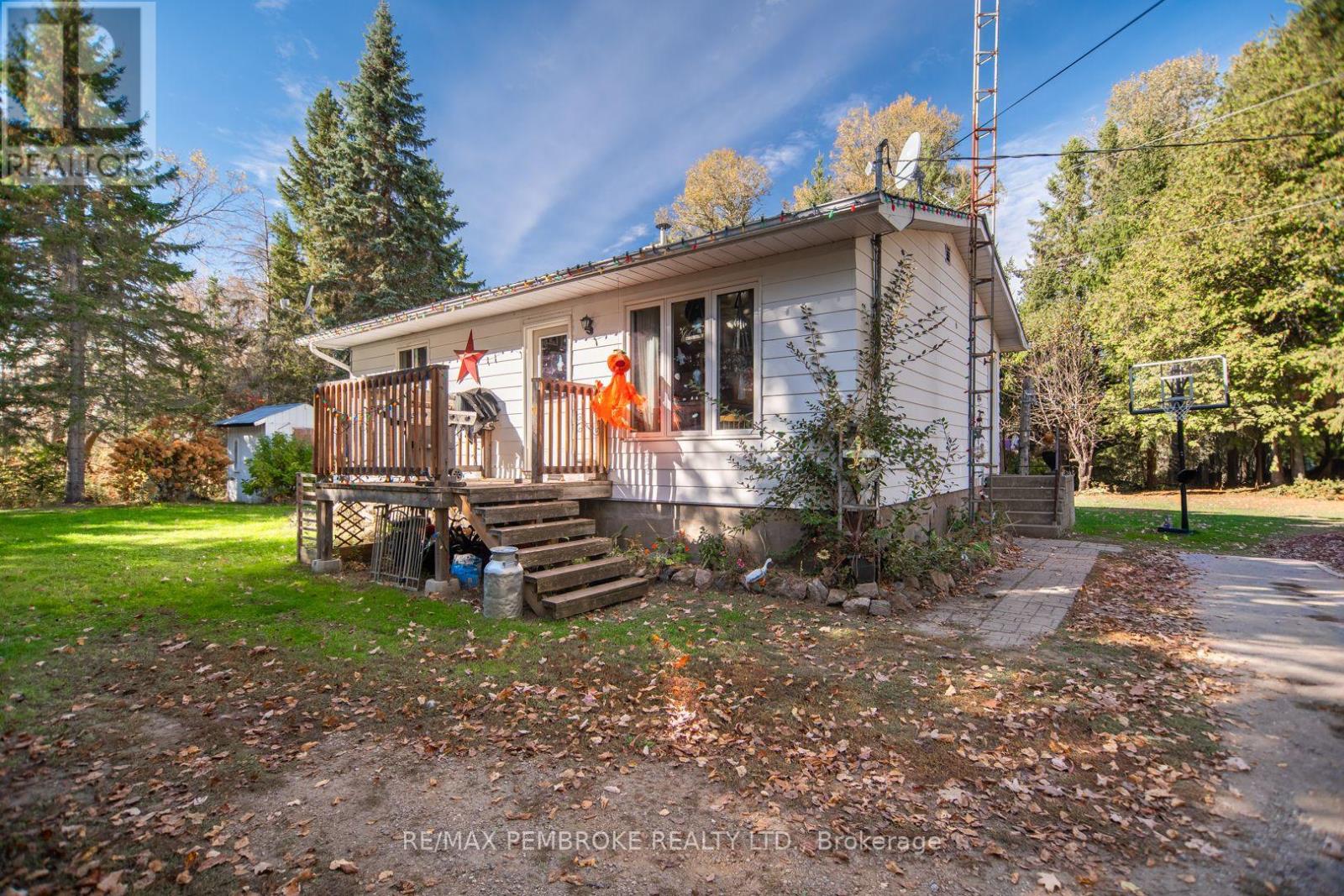 1822 Ruby Rd, Bonnechere Valley, ON K0J 2A0
