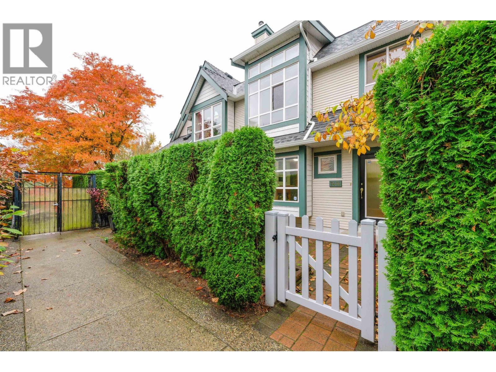 7431 Magnolia Ter, Burnaby, BC V5E 4K8