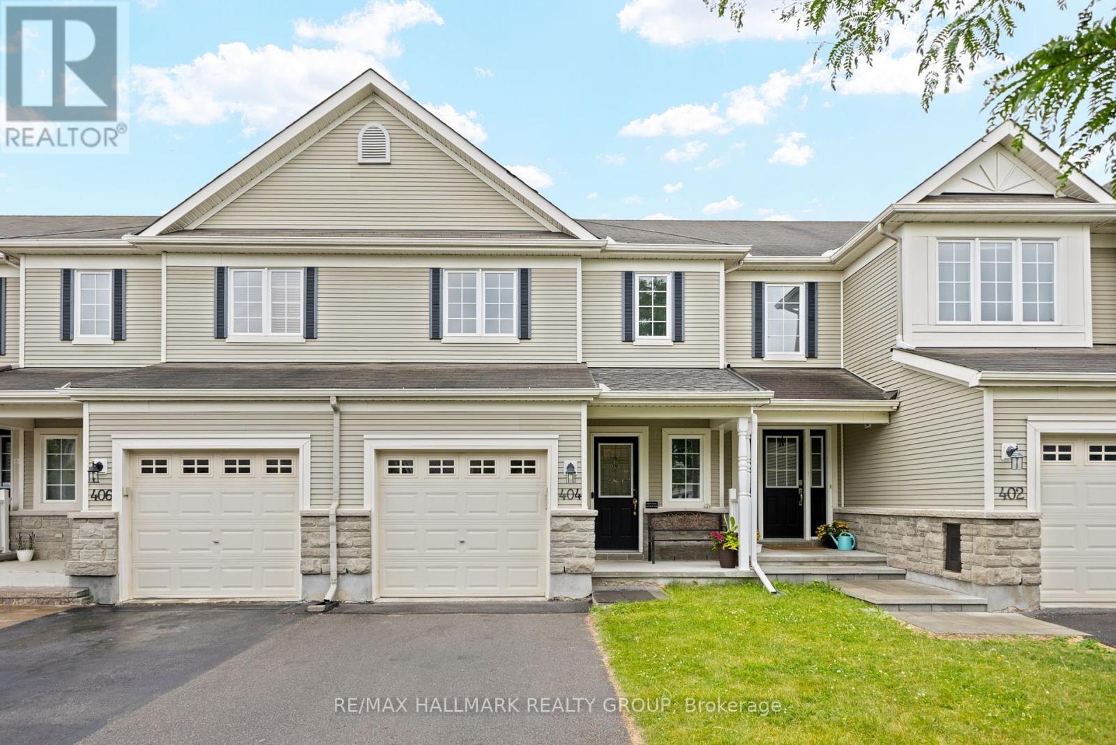 404 Wisteria Cres, Ottawa, ON K1V 0P1