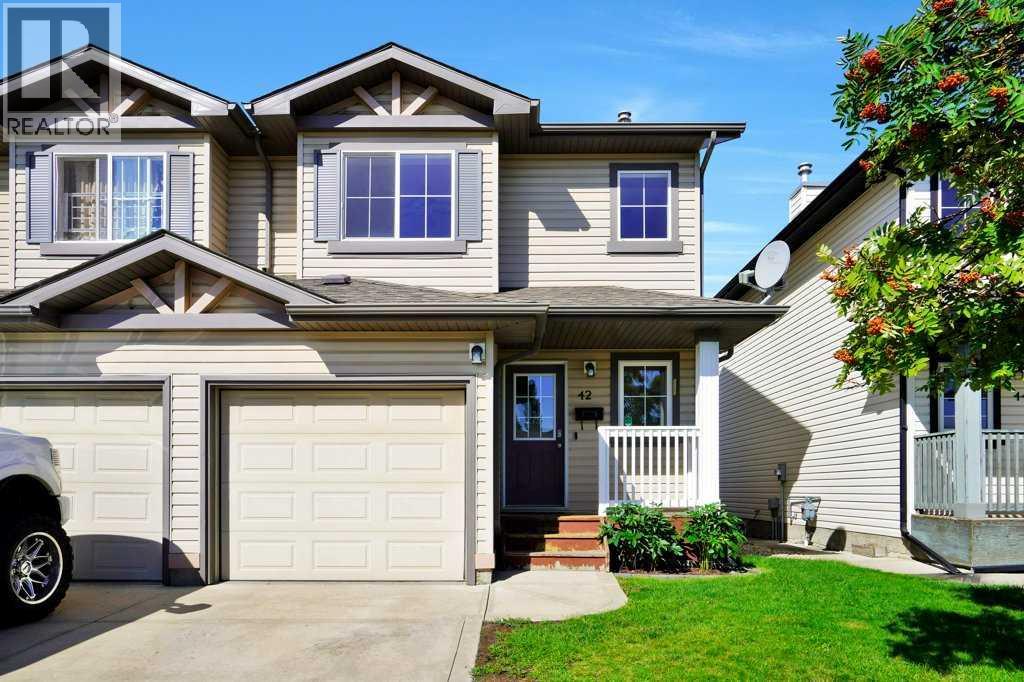 42 Adamson Ave, Red Deer, AB T4R 3L1