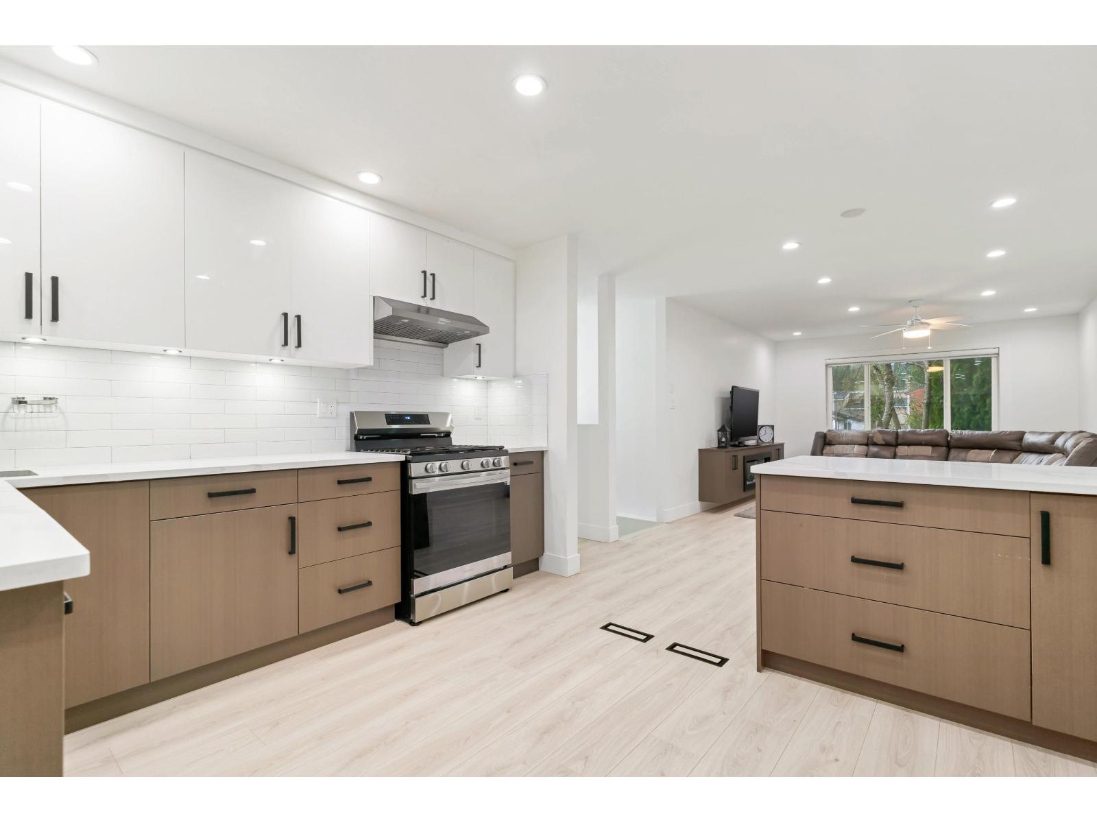 80 Avenue Unit 13975 #b, Surrey, BC V3W 6P7