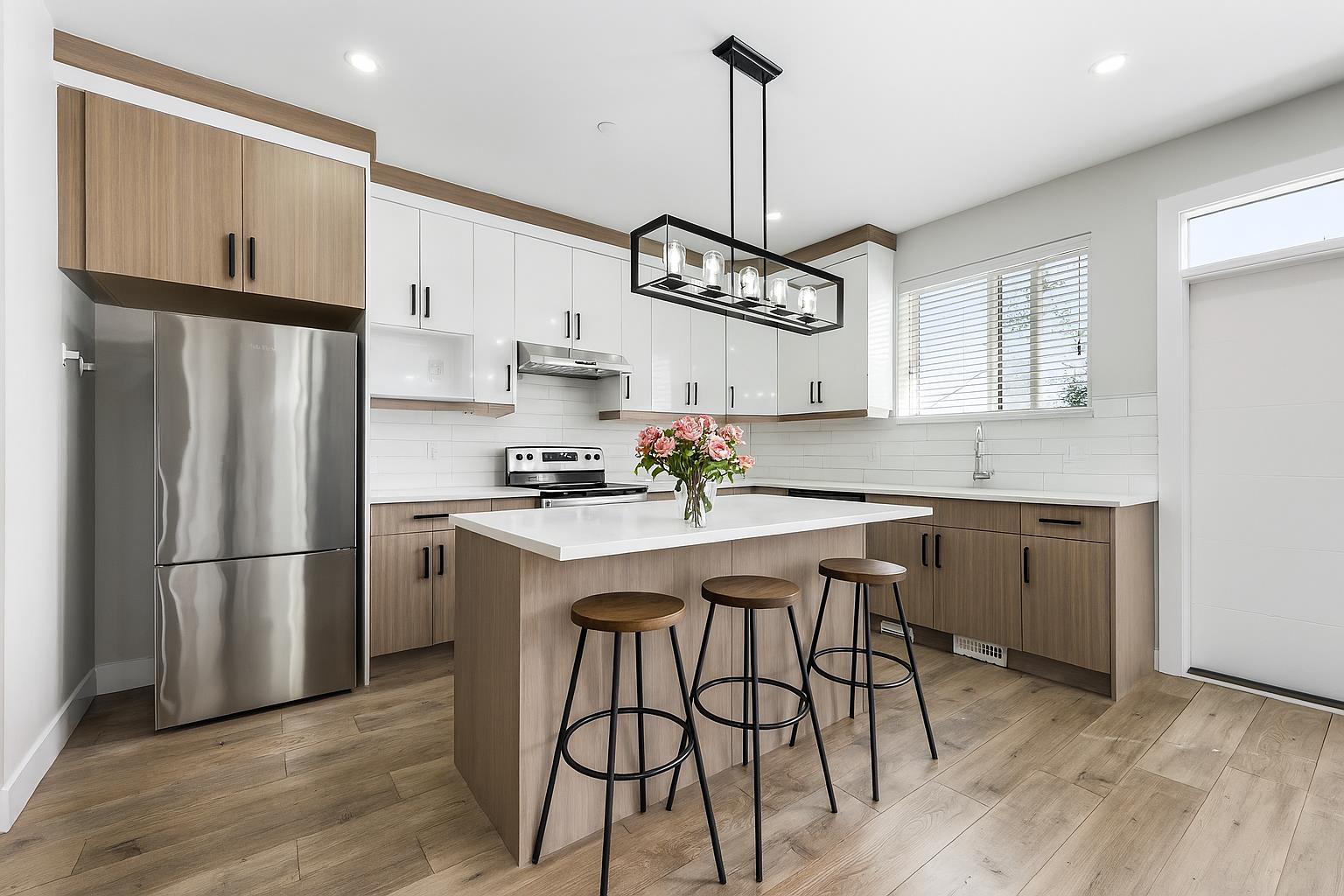 32927 3 Avenue, Mission, BC V2V 1N2