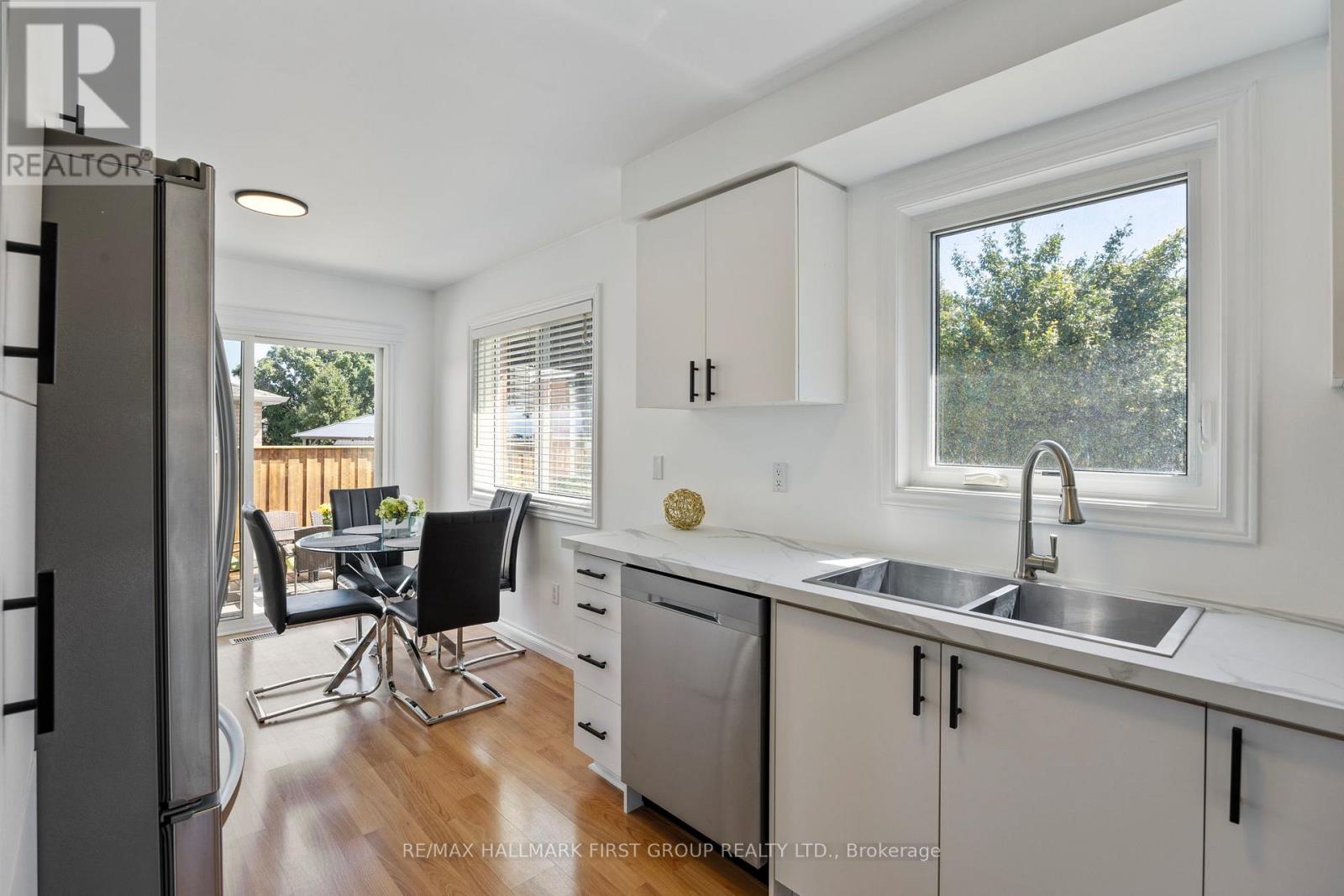 111 Clayton Cres, Clarington, ON L1C 4P2