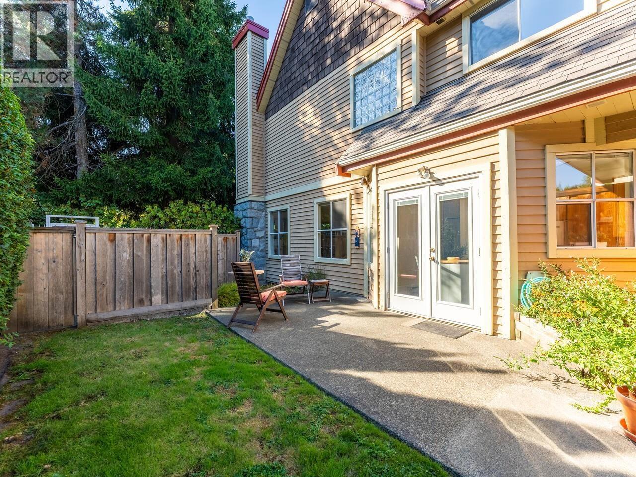 5400 Patterson Avenue Unit 11, Burnaby, BC V5H 2M5