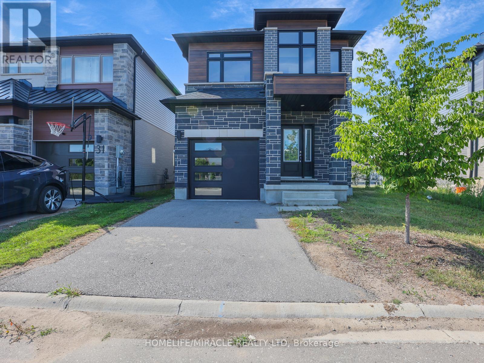 29 Ferris Cir, Guelph Clairfieldshanlon Business Park, ON N1G 0H2