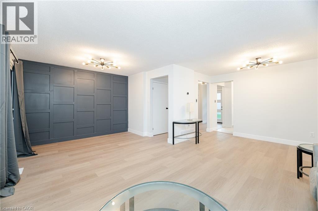 1055 Shawnmarr Road Unit 85, Mississauga, ON L5H 3V2