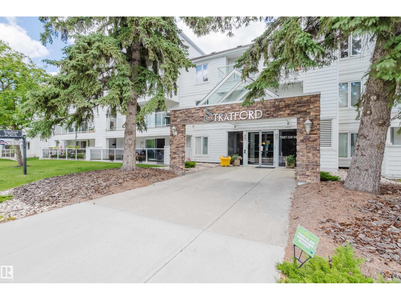 7327 118 Street Northwest #202, Edmonton, AB T6G 1S5