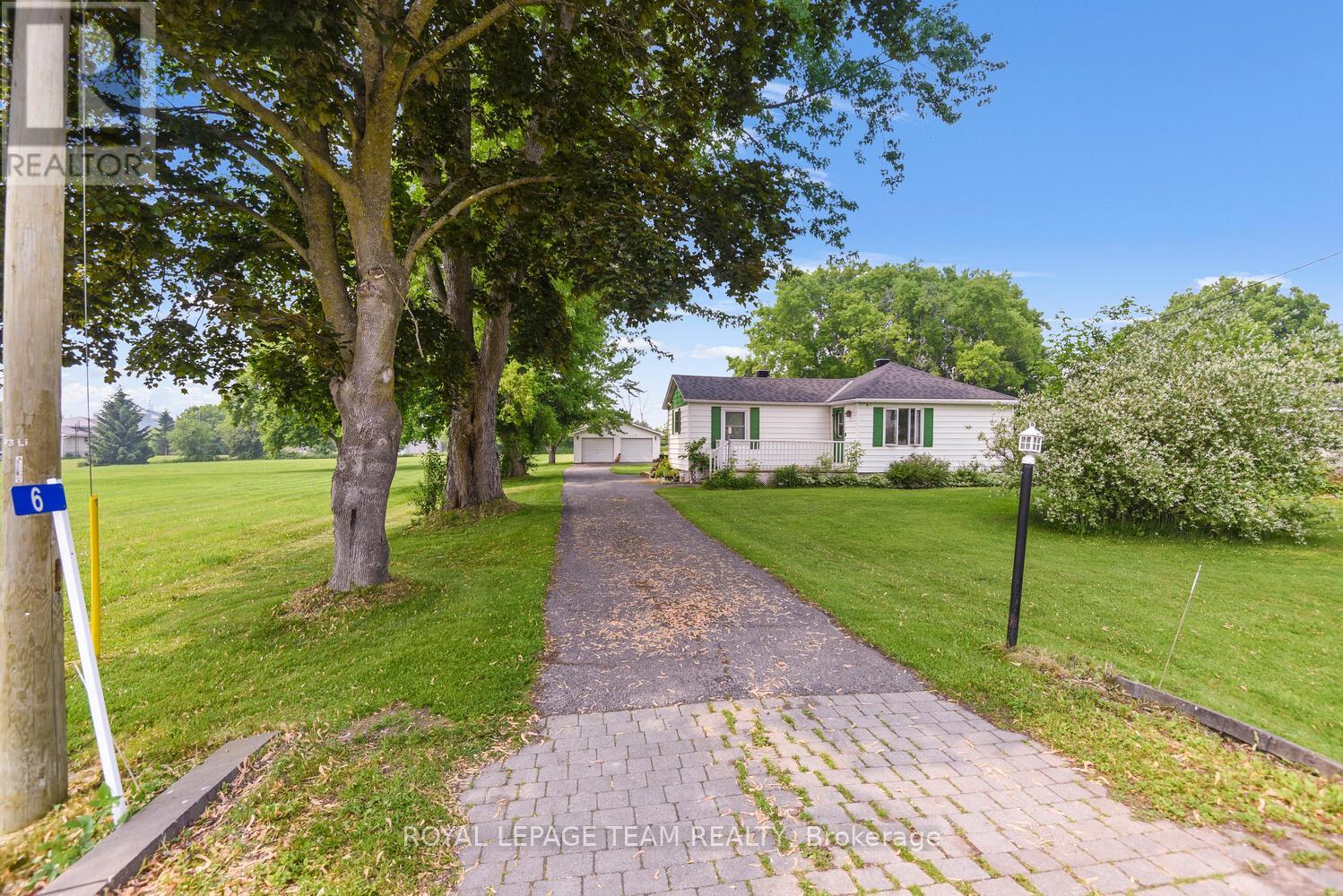 6 Burchell St, Edwardsburgh/Cardinal, ON K0E 1T1