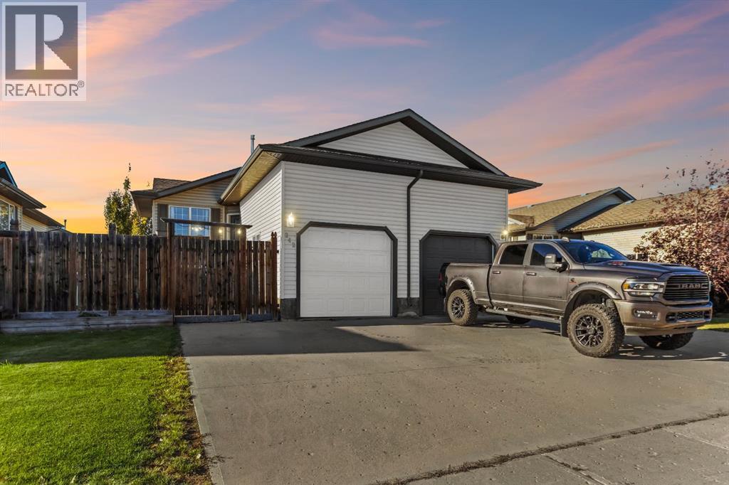 242 Carteret Dr, Fort Mcmurray, AB T9K 2V8