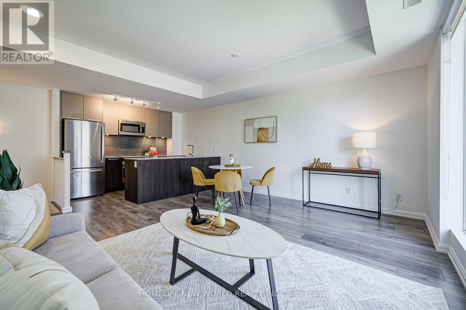 18 10 Brin Dr, Toronto, ON M8X 0B3