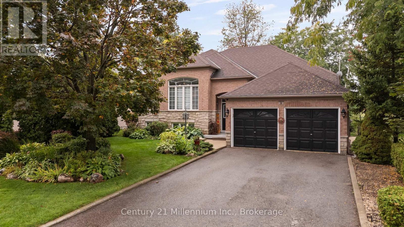 26 Regina Blvd, Wasaga Beach, ON L9Z 1H7